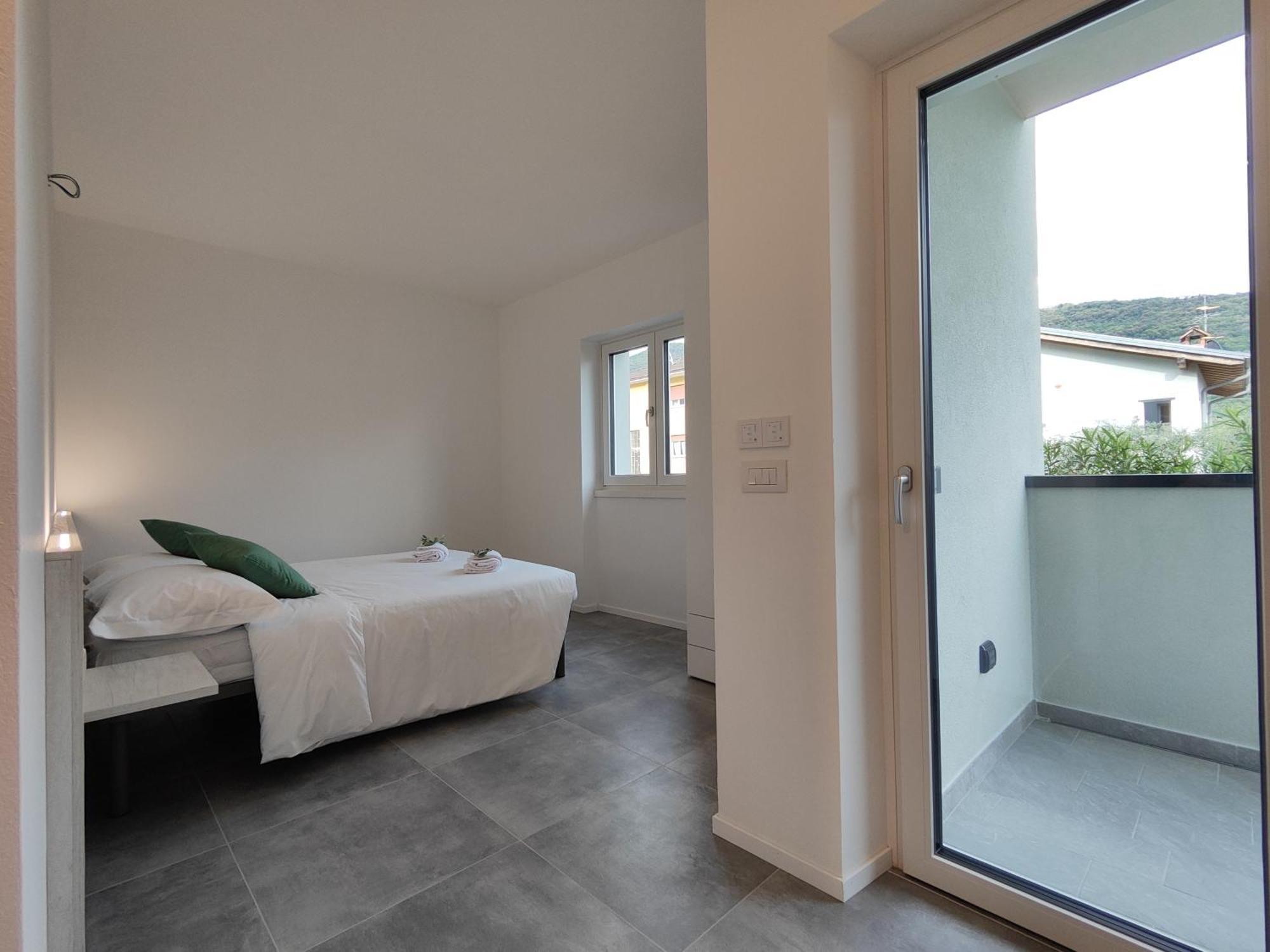 Oasi Degli Ulivi Apartment Riva del Garda Luaran gambar