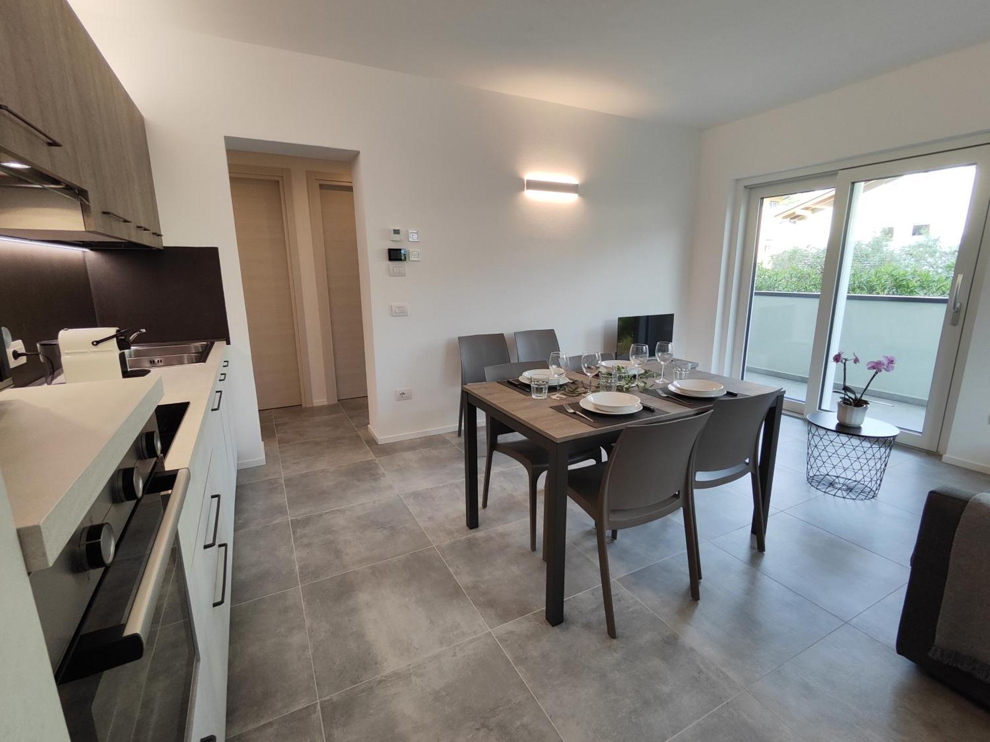 Oasi Degli Ulivi Apartment Riva del Garda Luaran gambar