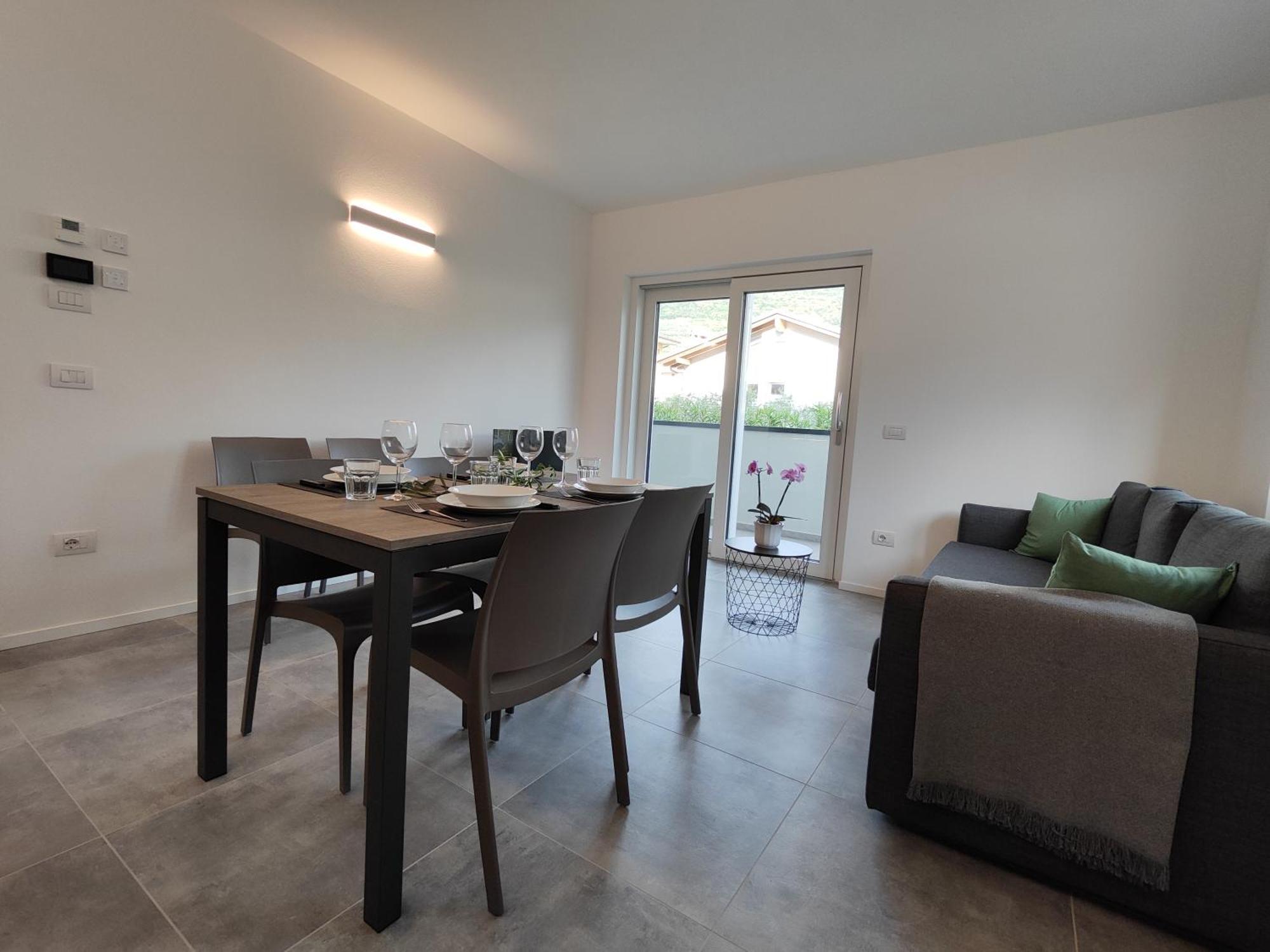 Oasi Degli Ulivi Apartment Riva del Garda Luaran gambar