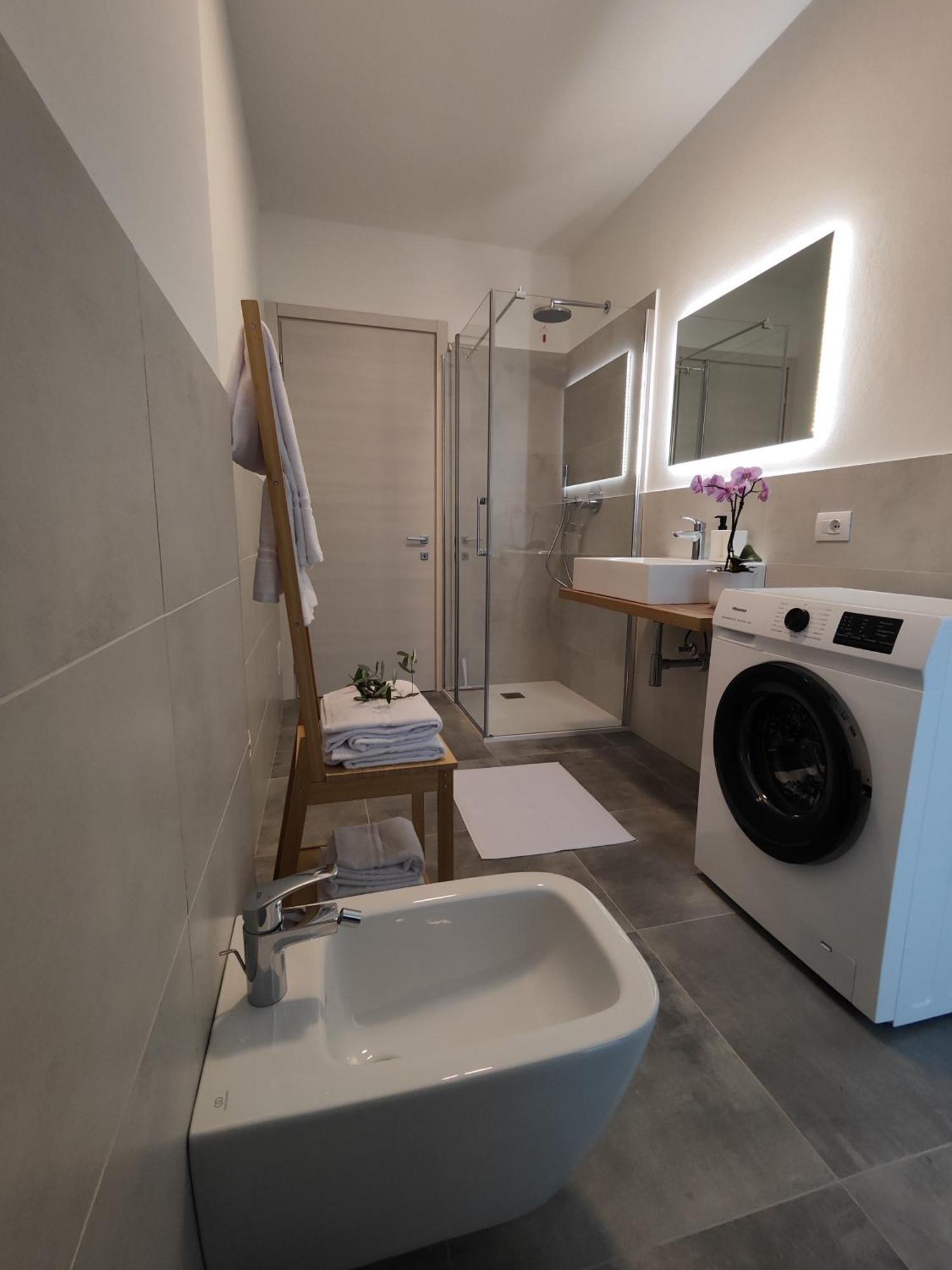 Oasi Degli Ulivi Apartment Riva del Garda Luaran gambar