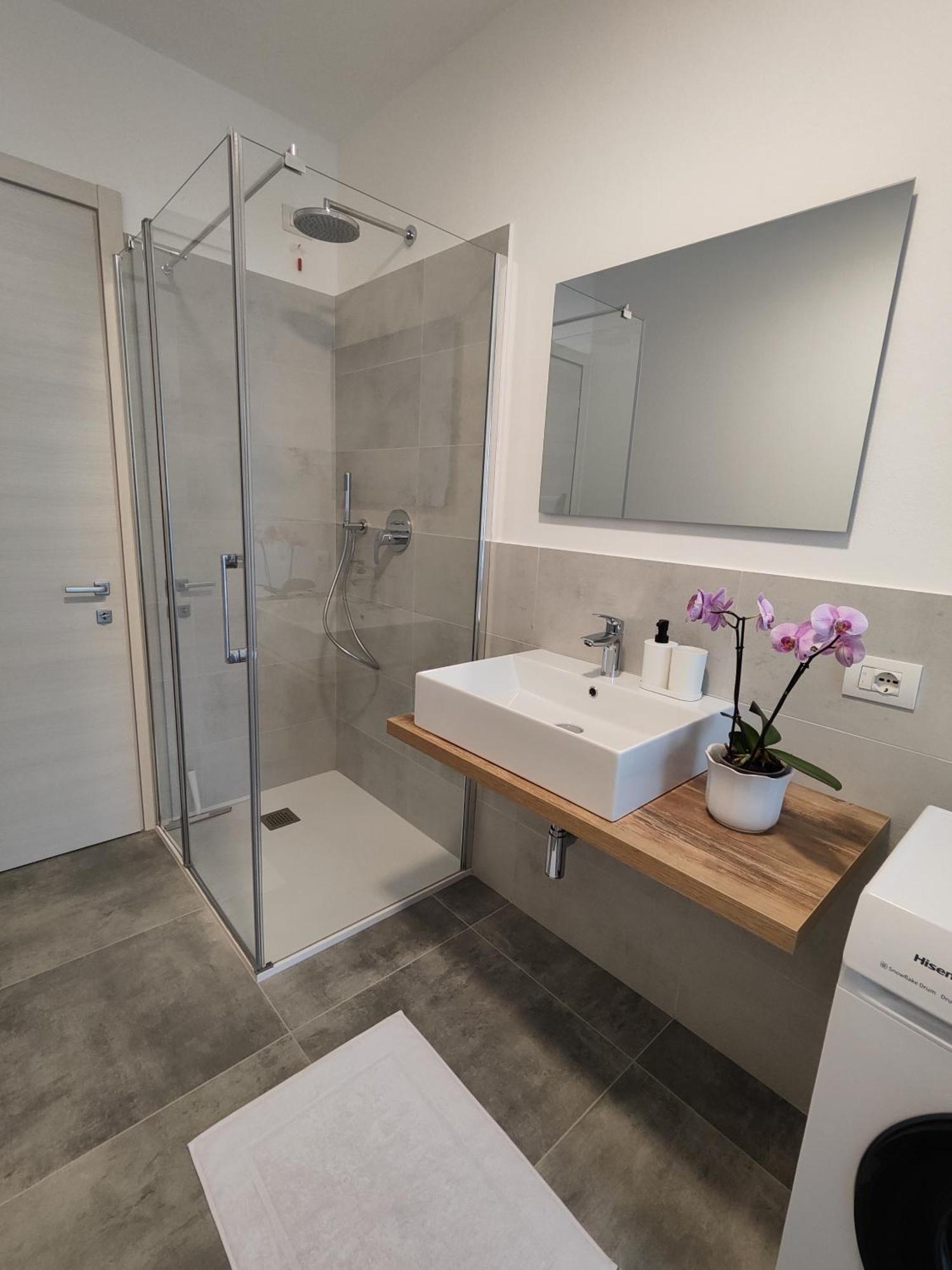 Oasi Degli Ulivi Apartment Riva del Garda Luaran gambar