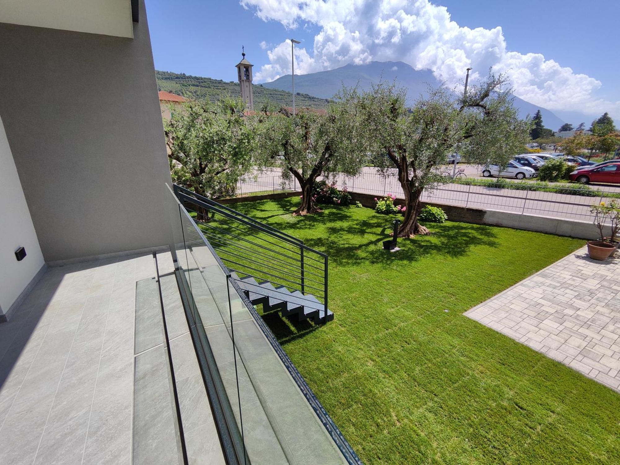 Oasi Degli Ulivi Apartment Riva del Garda Luaran gambar