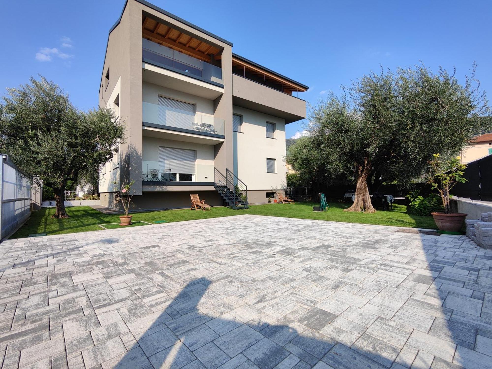 Oasi Degli Ulivi Apartment Riva del Garda Luaran gambar