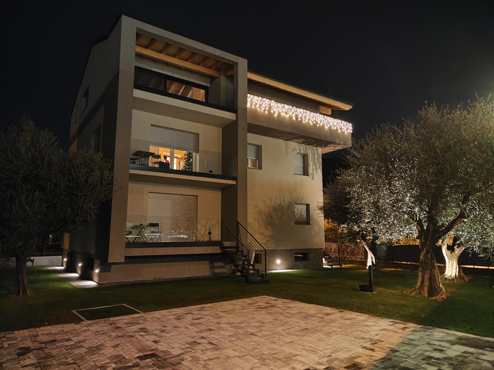 Oasi Degli Ulivi Apartment Riva del Garda Luaran gambar